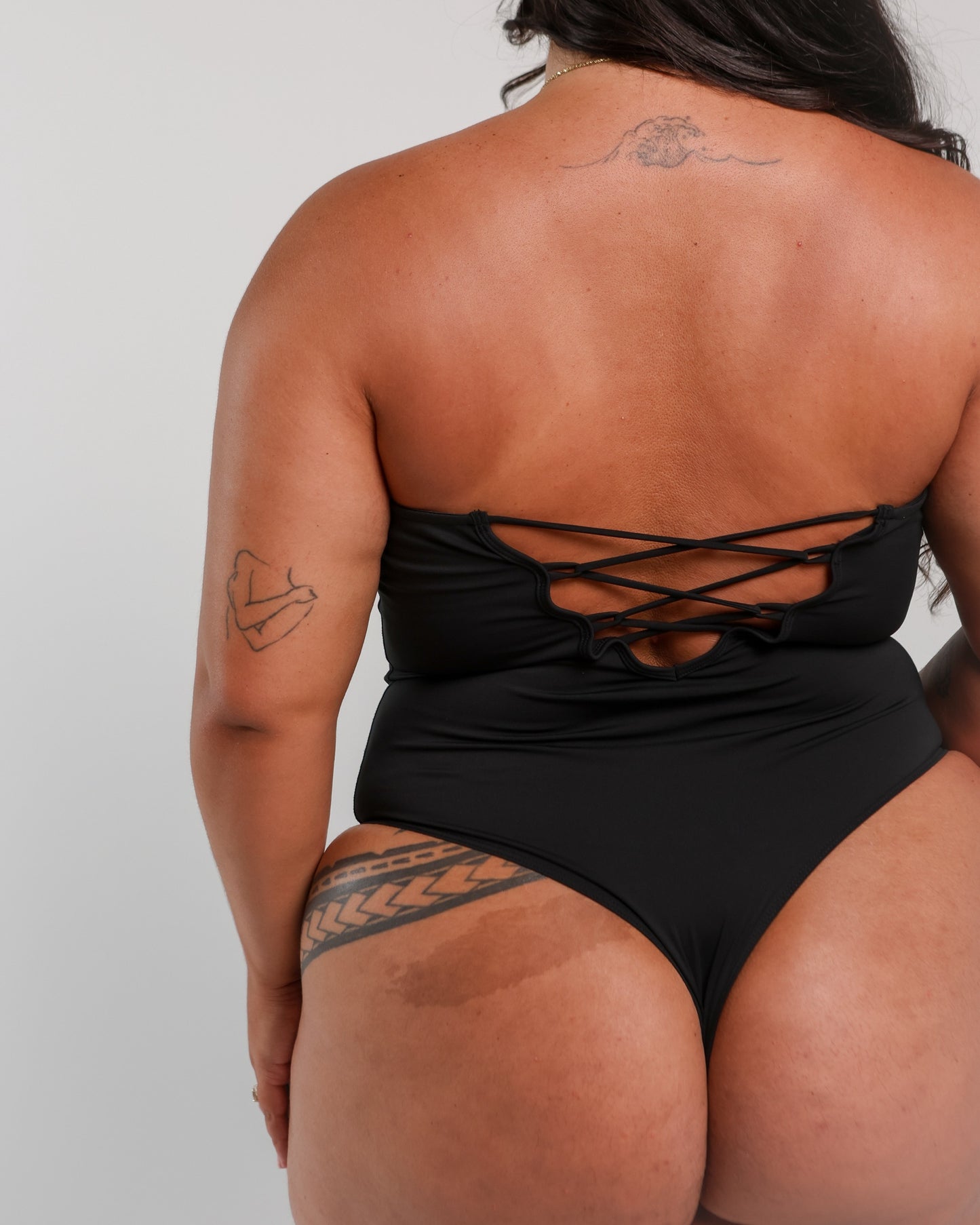 Sweet Heart Strapless Bodysuit in Black