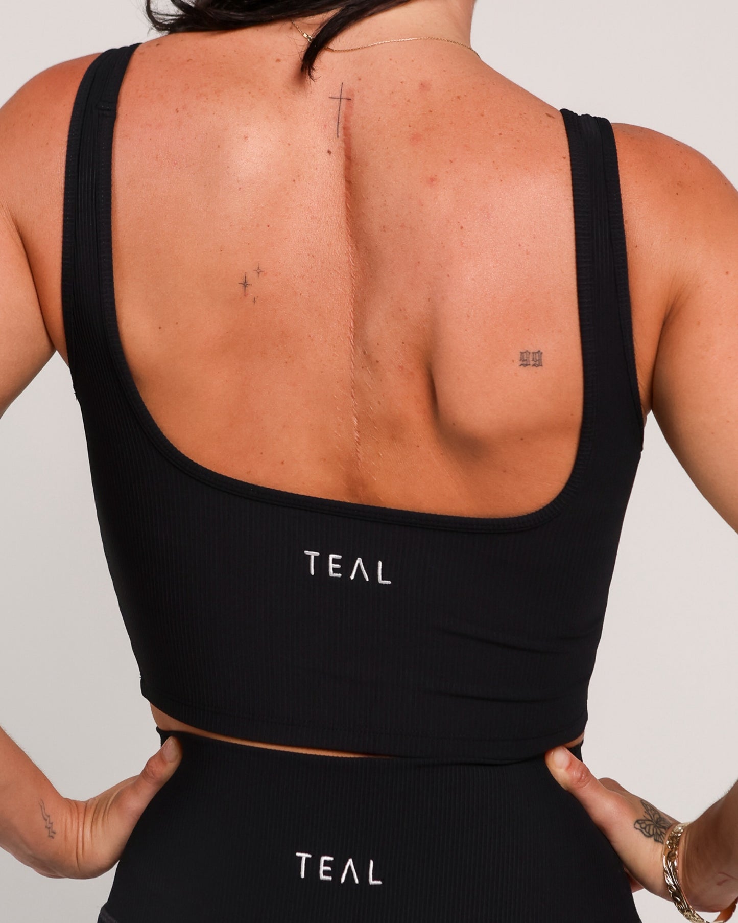 Aura Cropped Tank in Ribbed Black