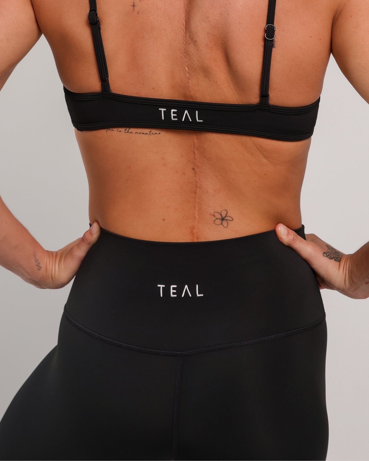 Essential Full Leggings in Smooth Butter