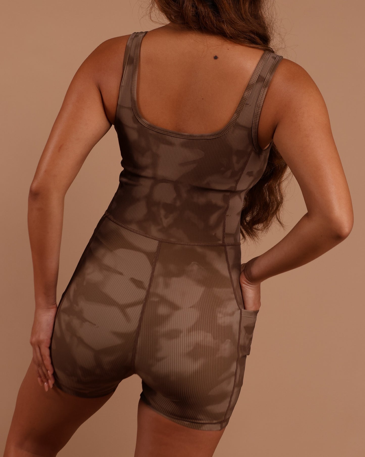 Britt Jumpsuit in Ribbed Brown Shibori