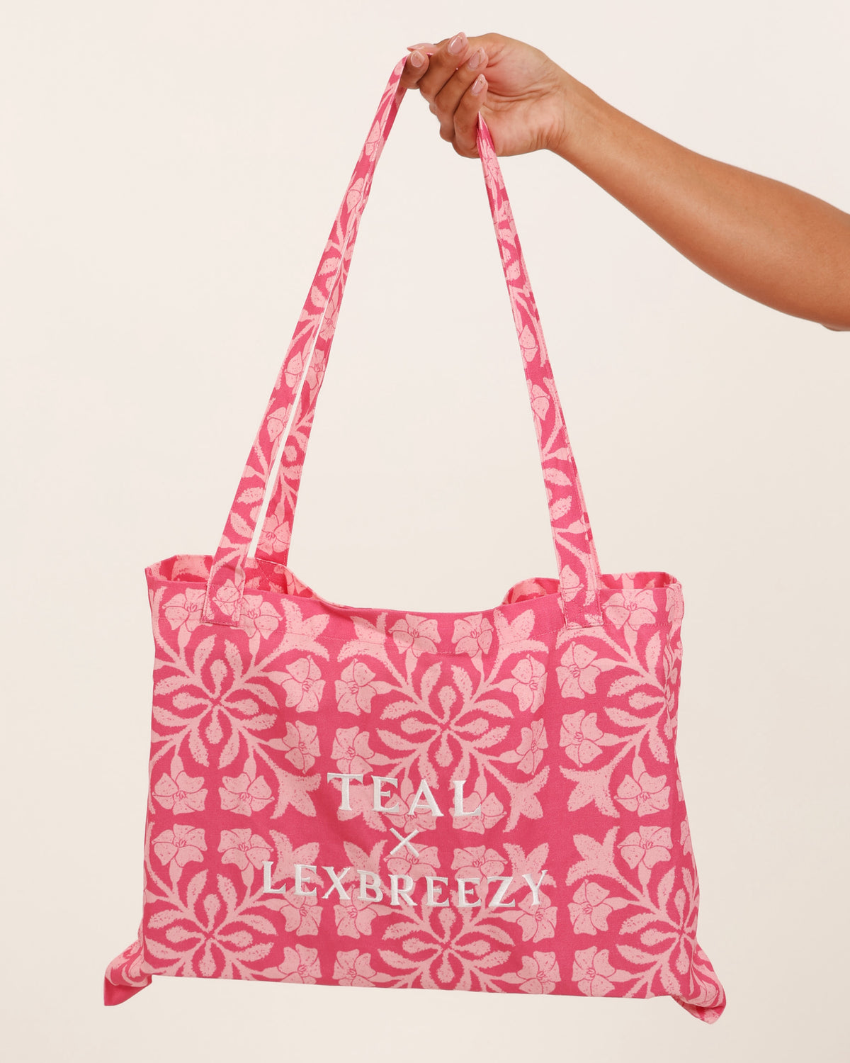 Shopping Tote in Pink Puakenikeni Quilt