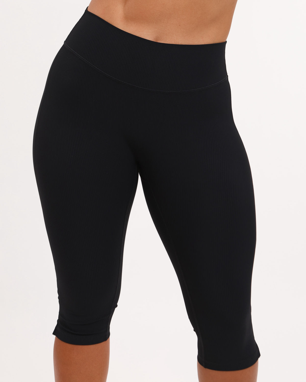 Essential Mid Rise Capri Leggings in Ribbed Black