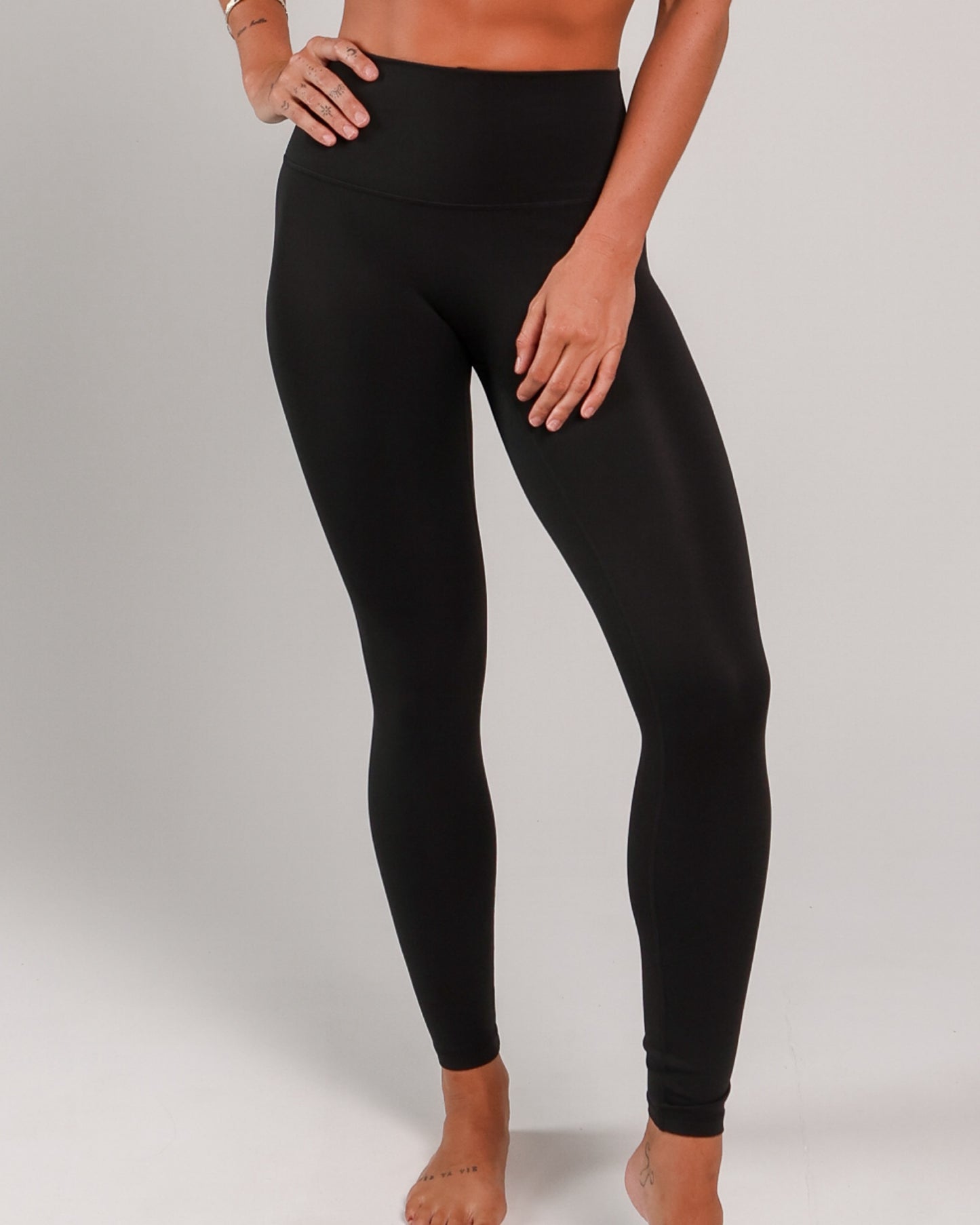 Essential Full Leggings in Smooth Butter
