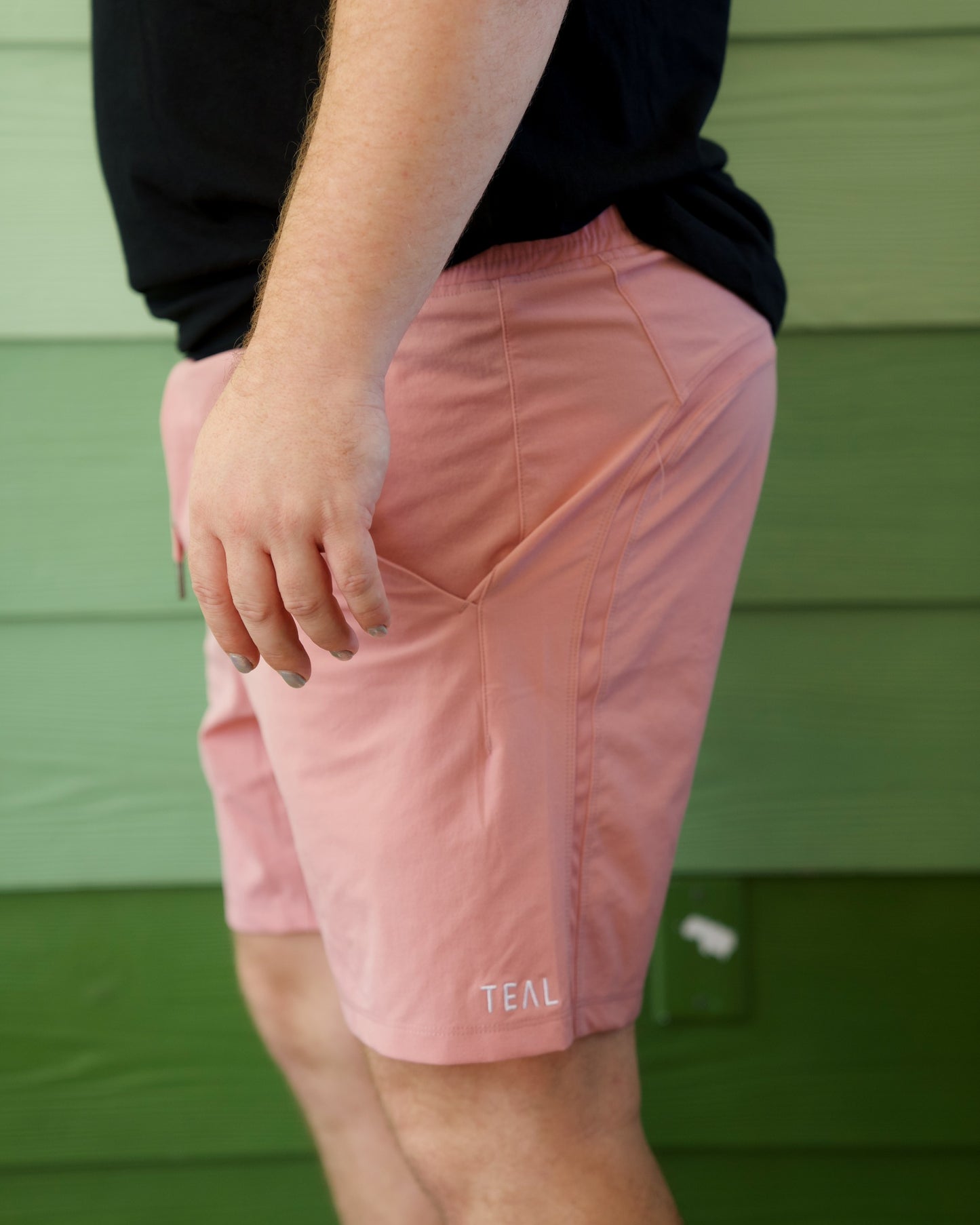 Luxe Hybrid Men’s 5” Short in Strawberry
