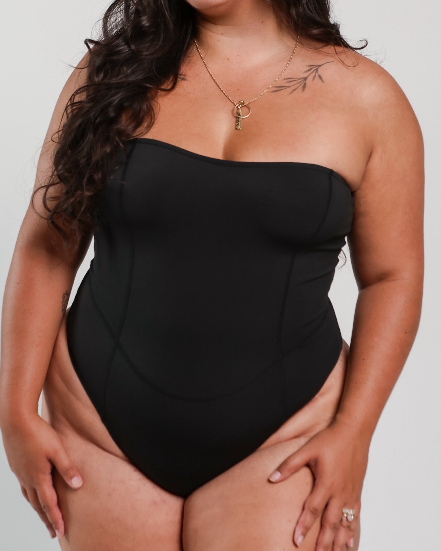 Sweet Heart Strapless Bodysuit in Black