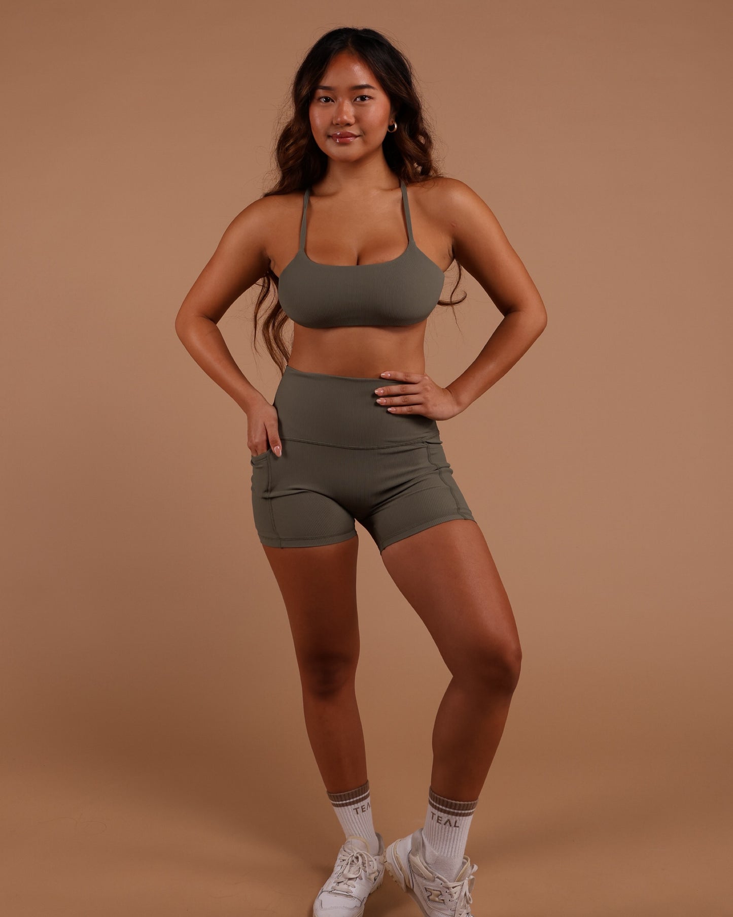 Essential 4.5" Biker Short in Ribbed Olive