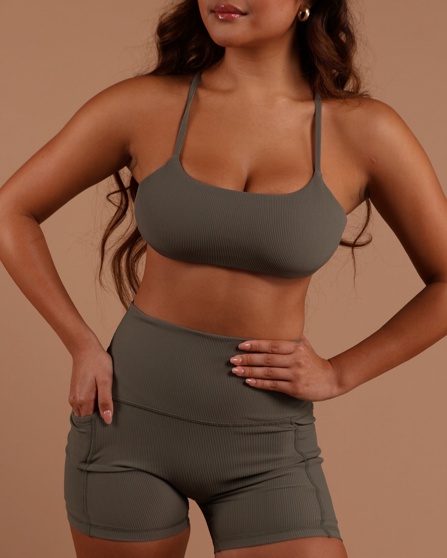 Essential 4.5" Biker Short in Ribbed Olive