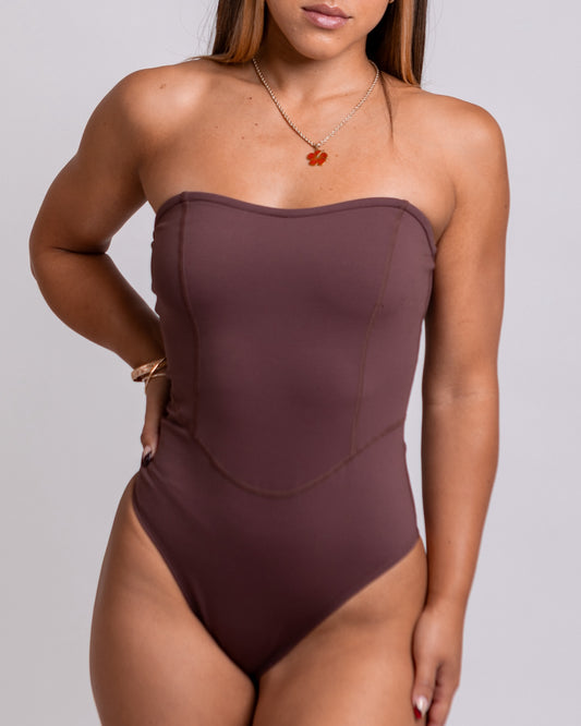 Sweet Heart Strapless Bodysuit in Mocha