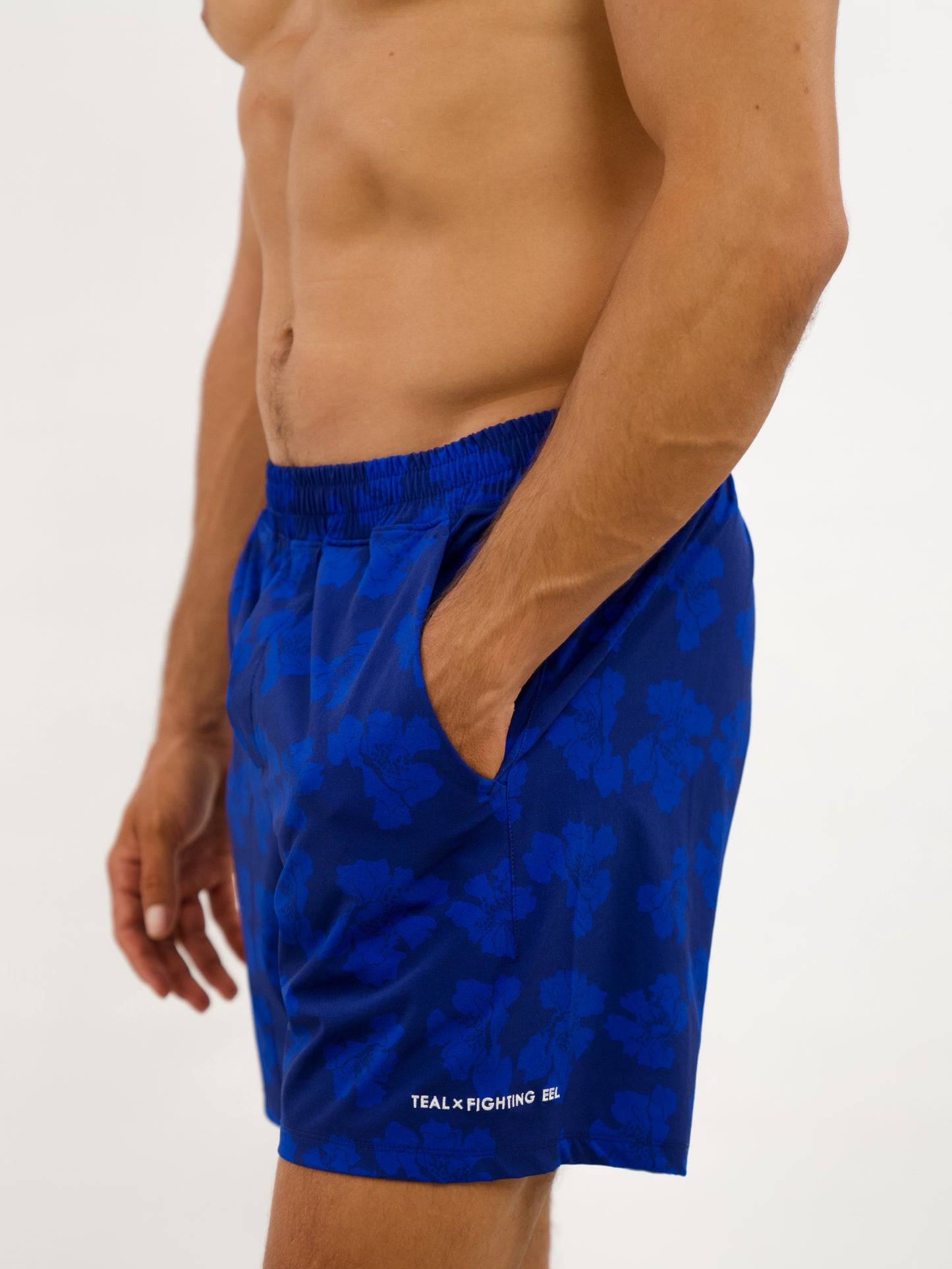 Luxe Hybrid 6” Men's Shorts in Orchid Dot Blue
