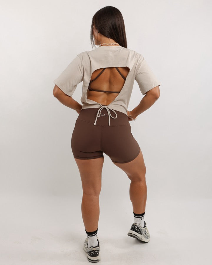 Everyday Tie Back Tee in Sand