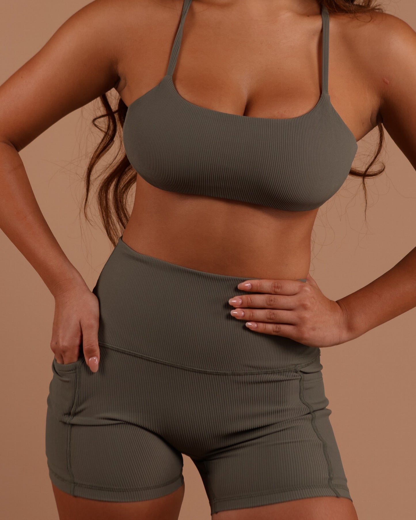 Essential 4.5" Biker Short in Ribbed Olive