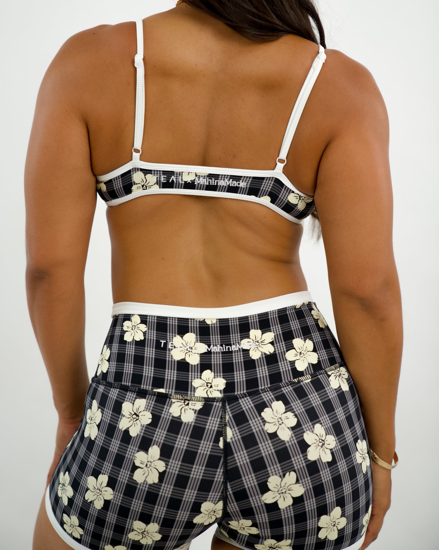Liv Micro Top in Black Puakenikeni