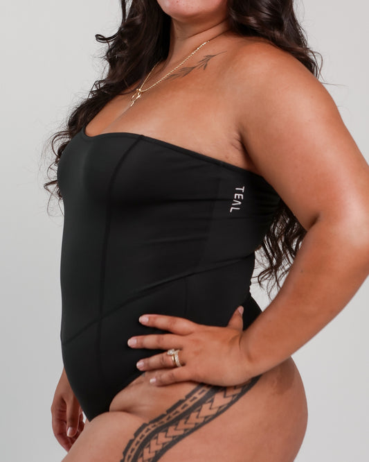 Sweet Heart Strapless Bodysuit in Black