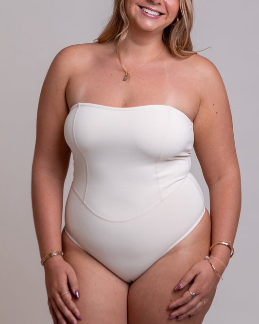Sweet Heart Strapless Bodysuit in Oat