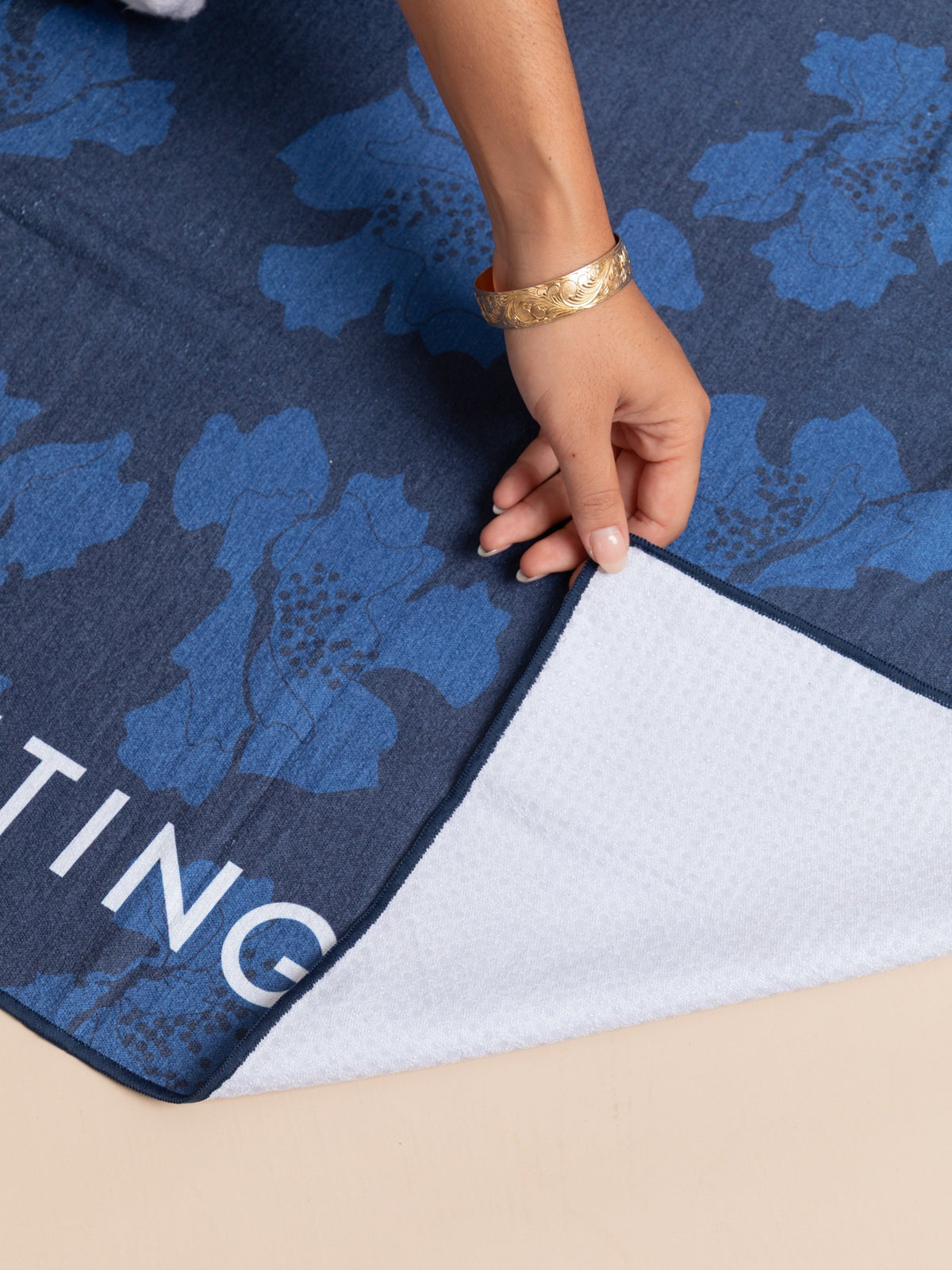 TEAL x FE Yoga Grip Towel in Orchid Dot Blue