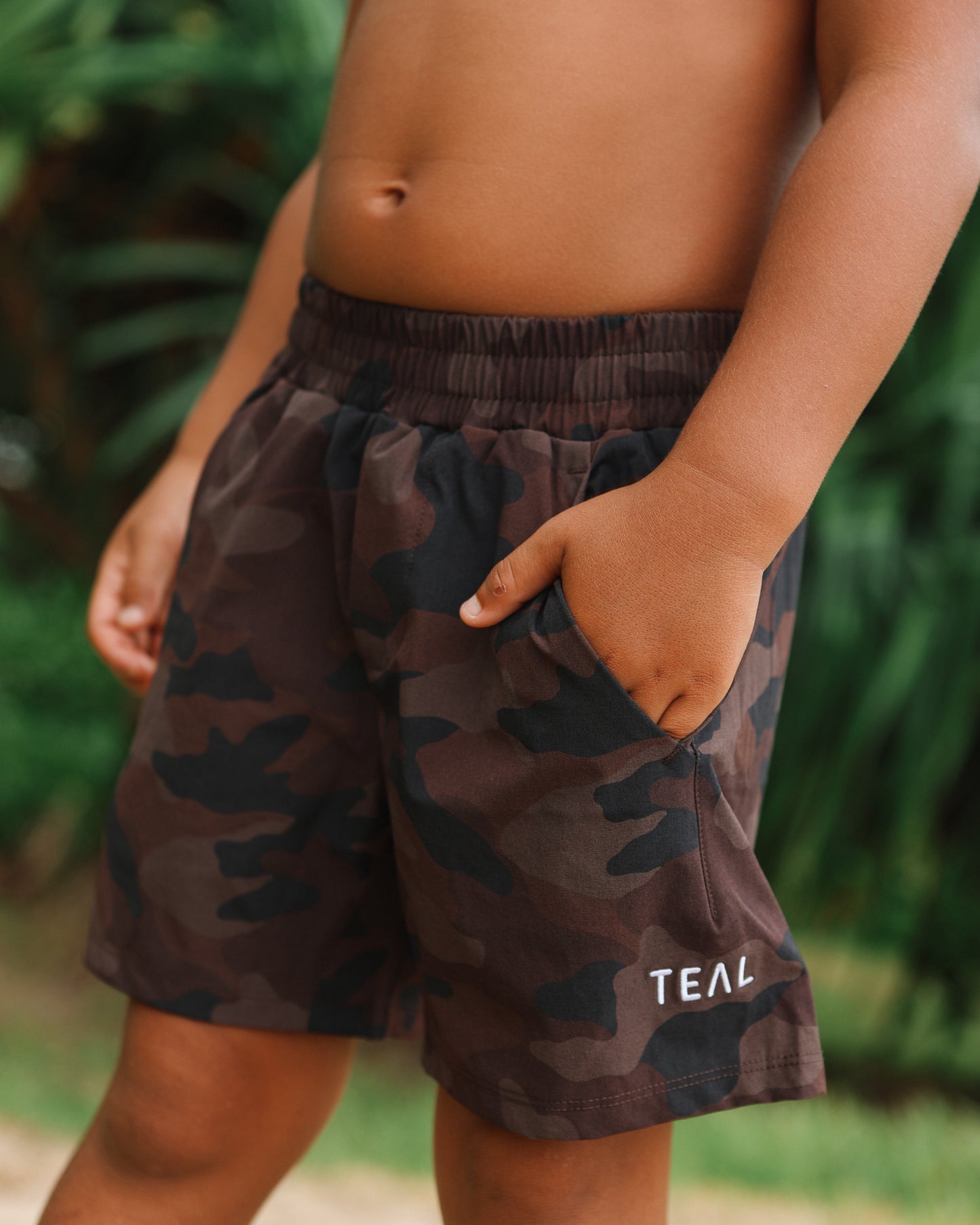 Luxe Hybrid Boy's Shorts in Brown Camo