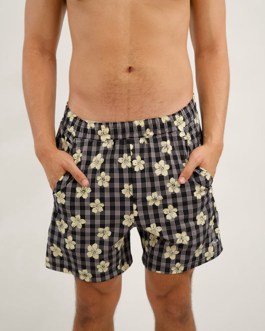Luxe Hybrid 6” Men's Shorts in Black Puakenikeni