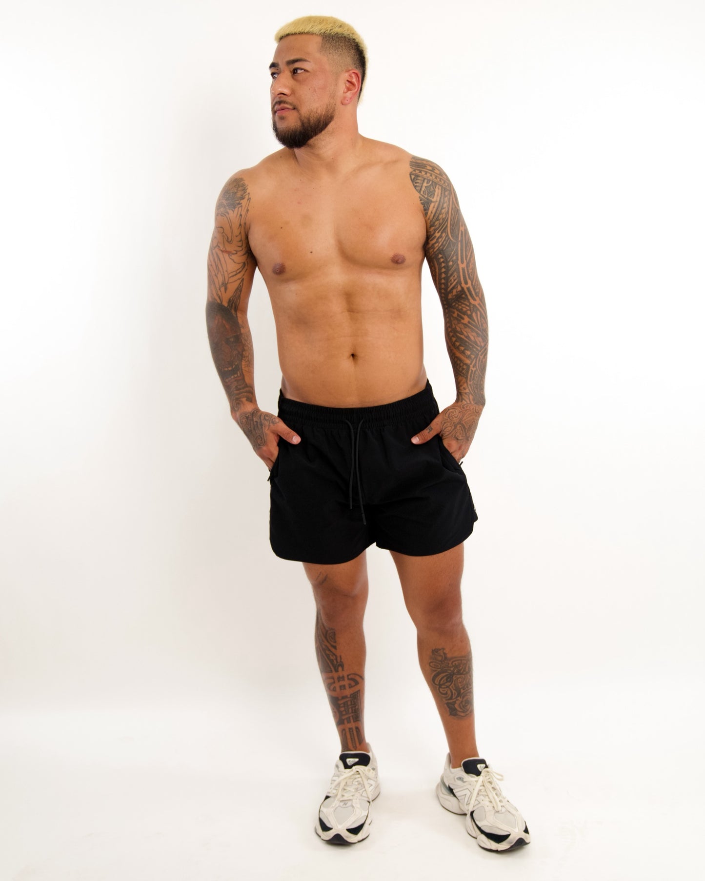 Essential Men's Short in Black
