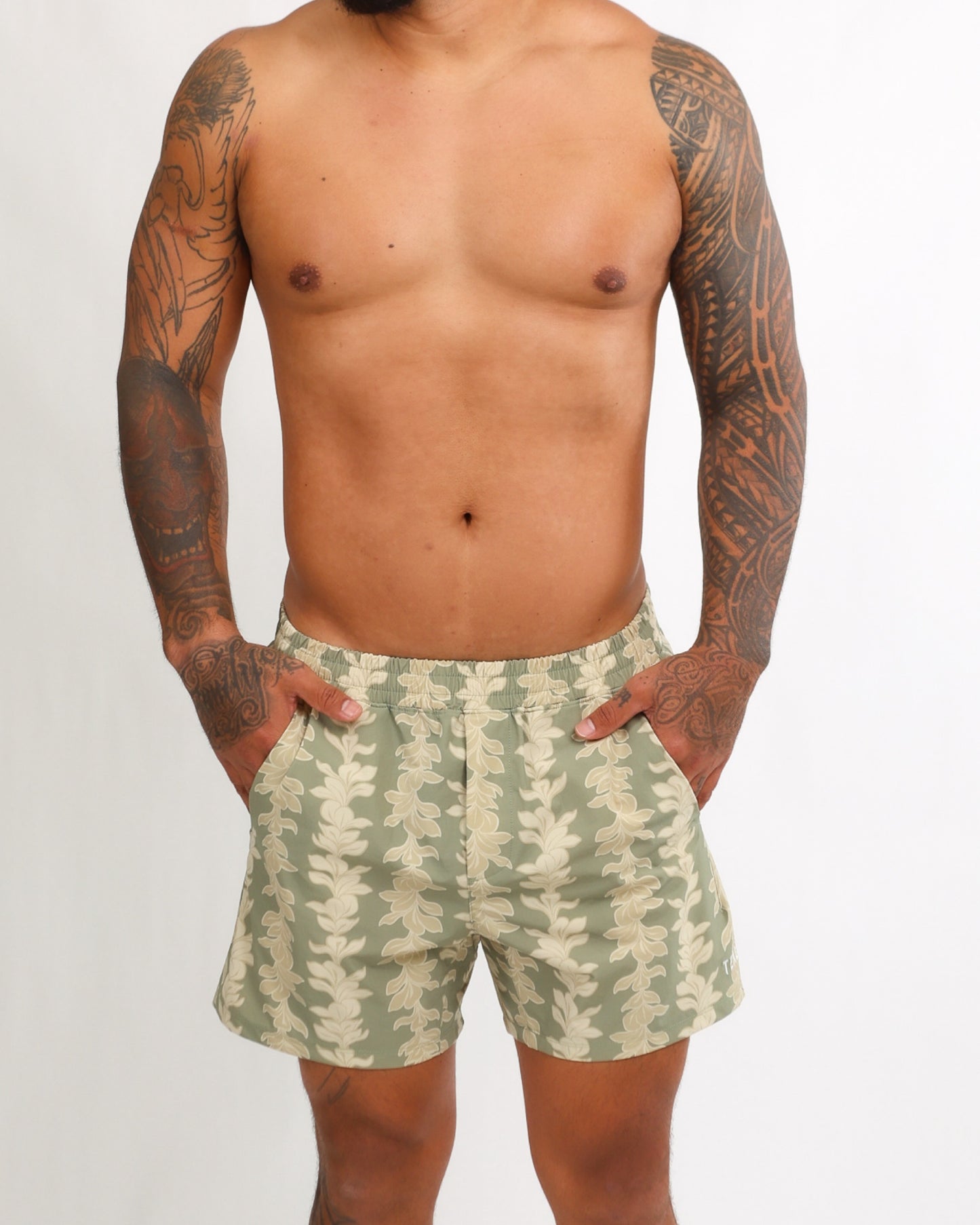 Luxe Hybrid 5” Men's Shorts in Plumeria Lei Sage