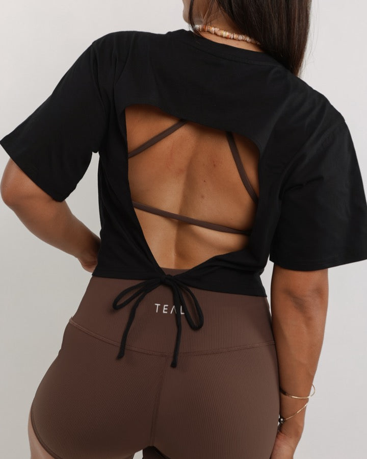 Everyday Tie Back Tee in Black