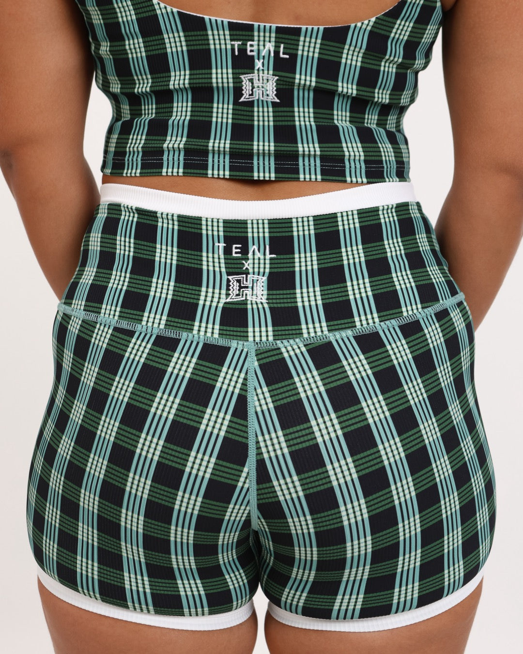 Essential 4" Biker Short in UH Black Palaka w/ Trim