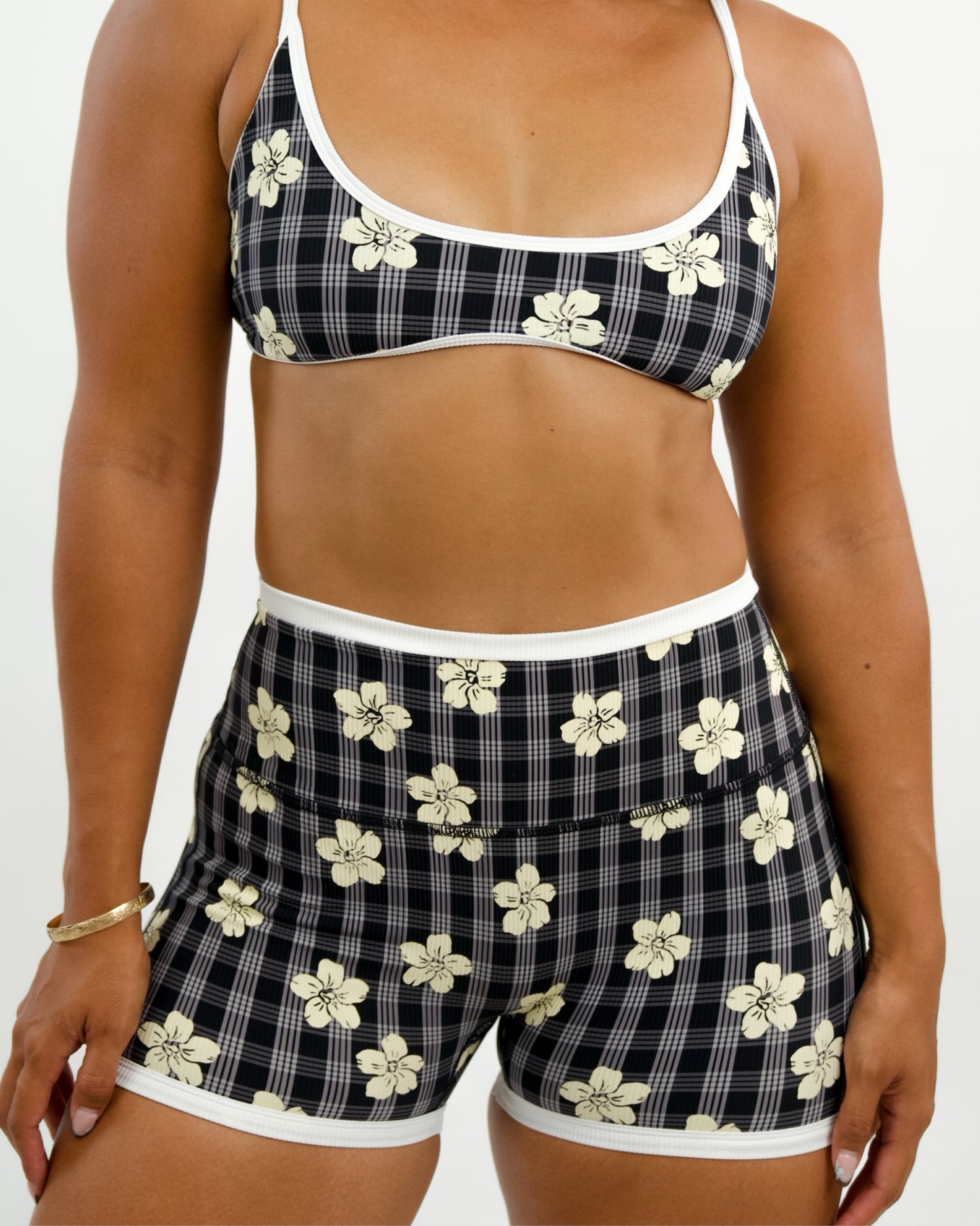 Essential 3" Biker Short in Black Puakenikeni w/ trim