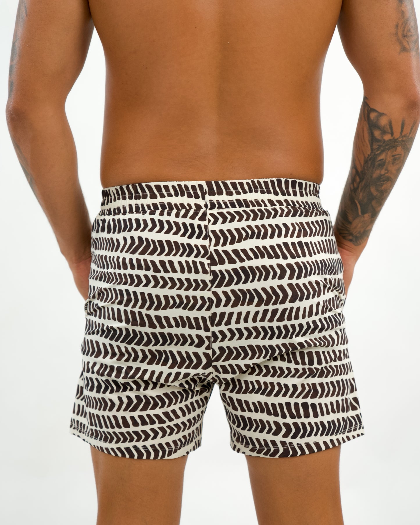 Luxe Hybrid 5” Men's Shorts in Hebrew