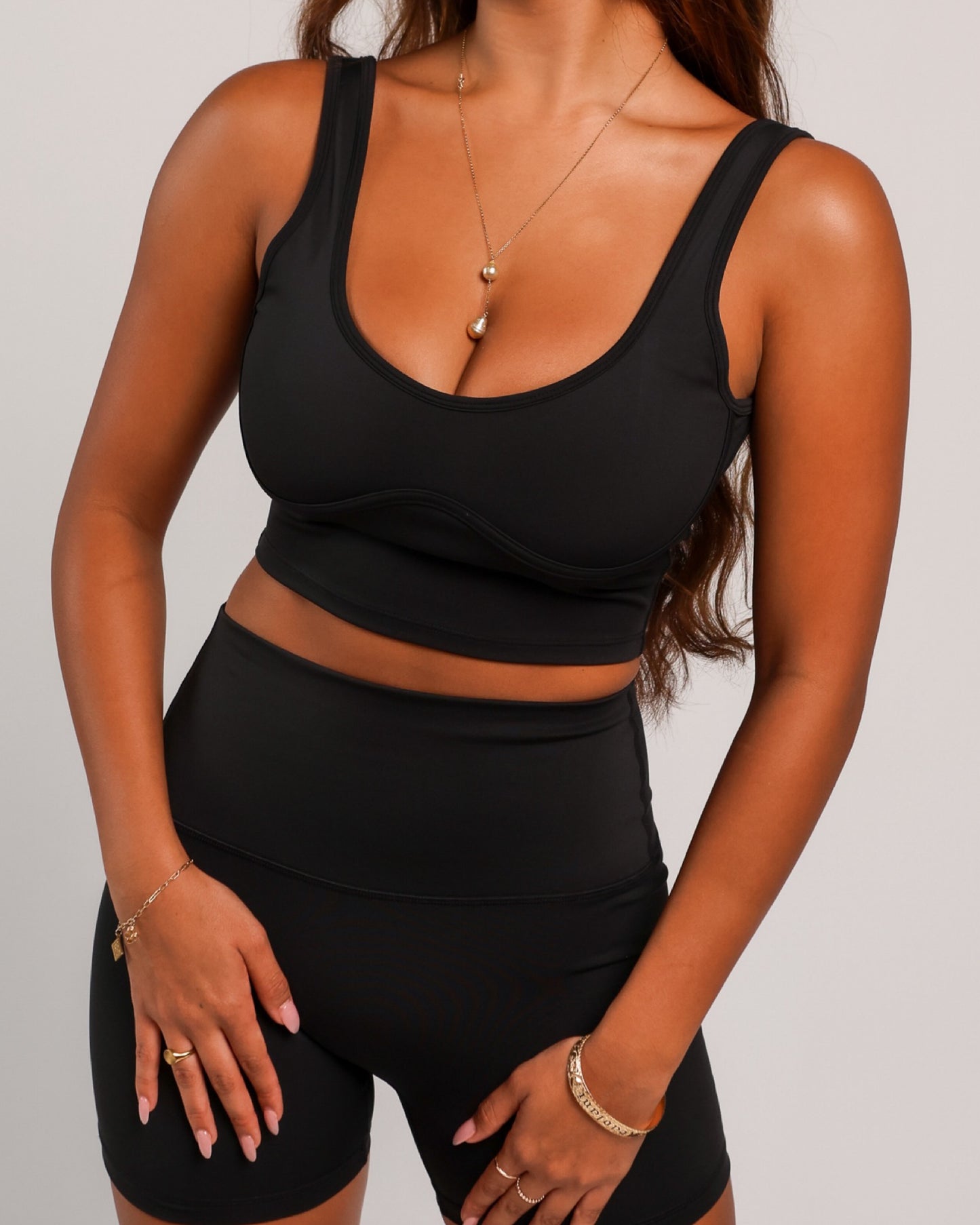 Aura Cropped Tank in Smooth Black