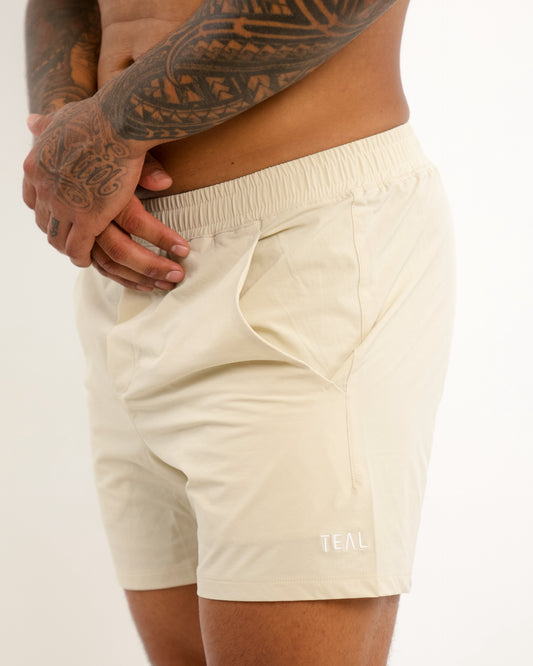 Luxe Hybrid 5" Men's Shorts in Coconut