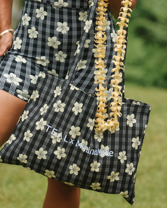 TEAL x MahinaMade Tote in Black Puakenikeni