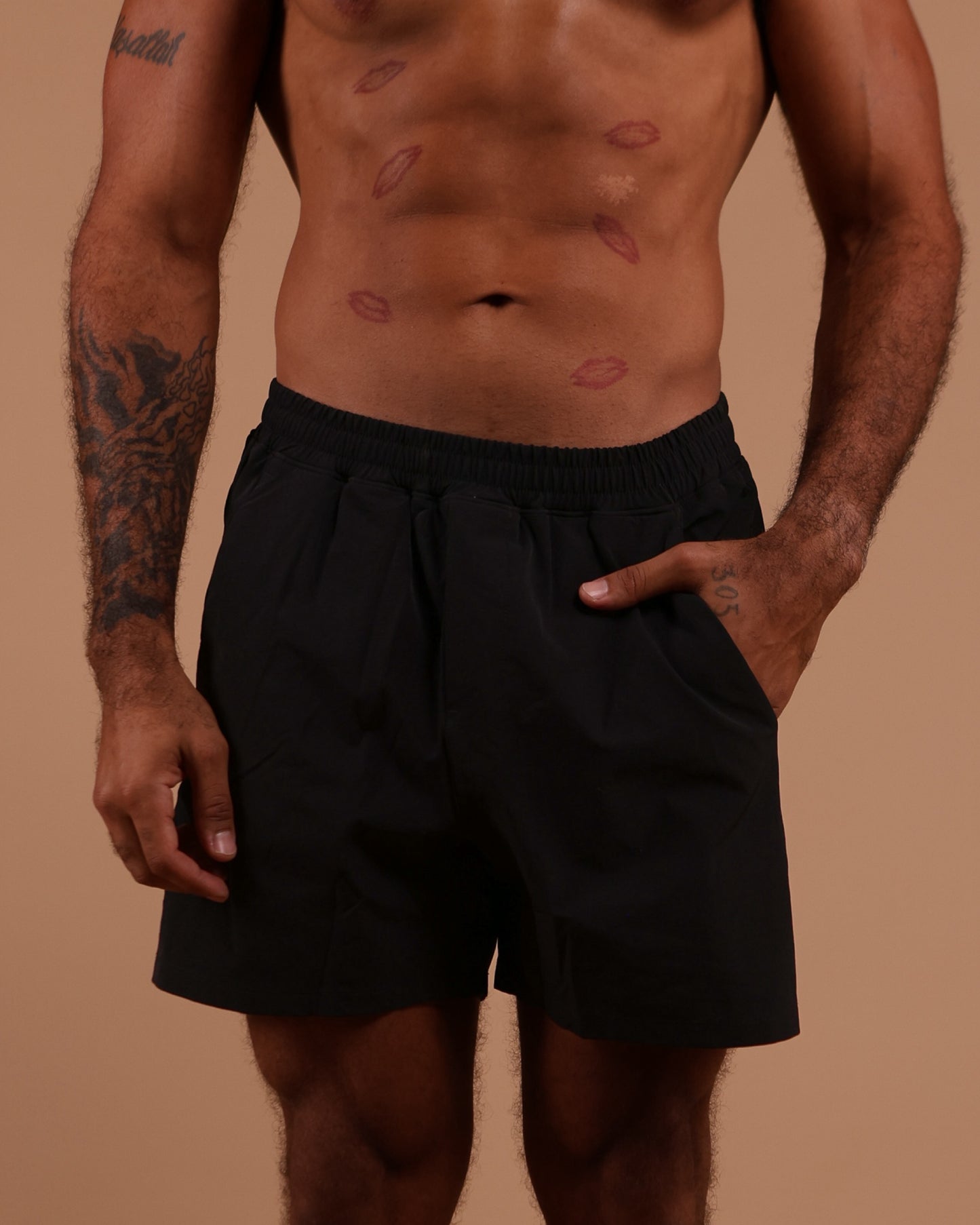 Luxe Hybrid Men’s 4” Short in Black