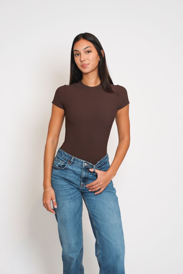 T-Shirt Bodysuit in Ribbed Mocha