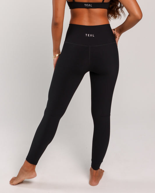 Essential Full Leggings in Ribbed Black